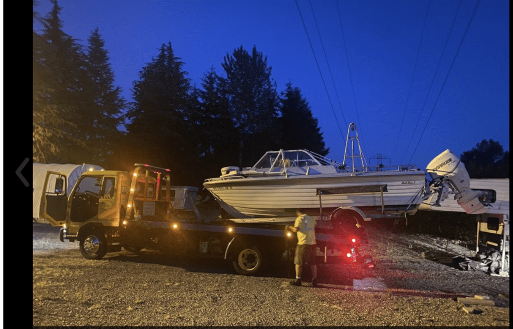 Boat Trailer Towing Service